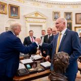 060225-trump-mk-wh-standing