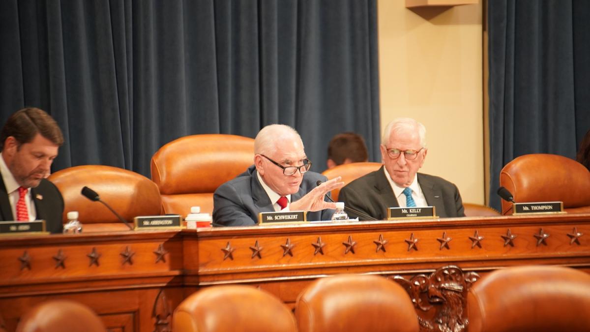 120825 mk thompson tax sub w&m photo